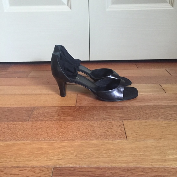 VINTAGE HELMUT LANG LEATHER HEELS - Picture 1 of 10